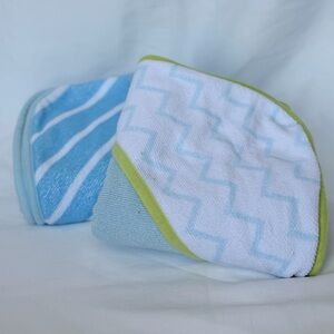 Circo Blue and Lime Baby Hooded Towels Set